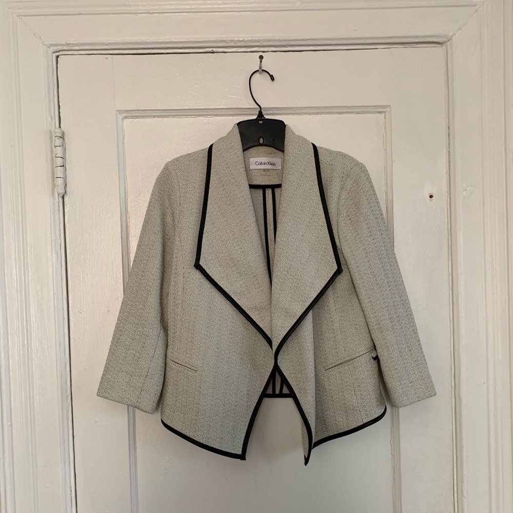 Piped twill suit jacket